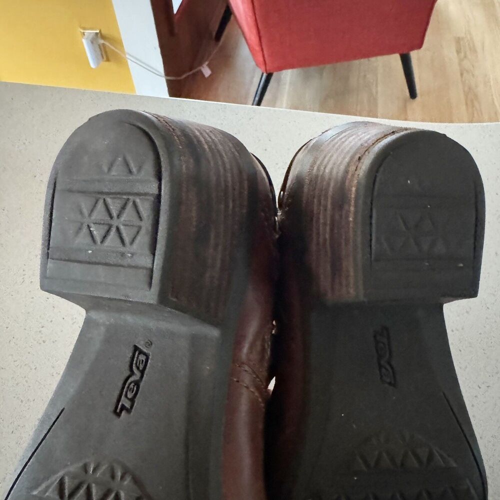 Teva Womens Foxy Ankle Boots Brown Leather Block Heels Almond Toe Side Zip 6 - Picture 7 of 8